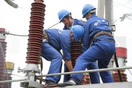 災(zāi)區(qū)等待光明 搶修刻不容緩