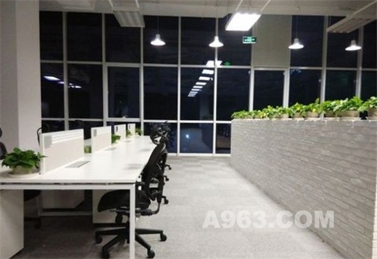 小米新辦公室：簡(jiǎn)約中透著企業(yè)文化