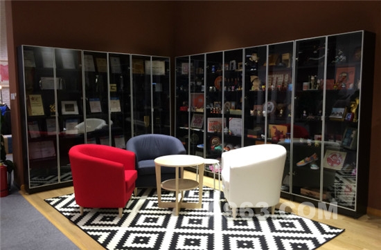 小米新辦公室：簡(jiǎn)約中透著企業(yè)文化