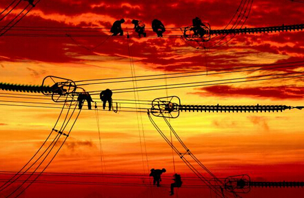 新電改“已經(jīng)到了需要政治智慧的時候”：電網(wǎng)調(diào)度大權(quán)在握