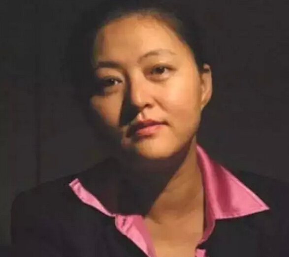 互聯(lián)網(wǎng)沒有中型企業(yè)，你要么做大，要么出局！