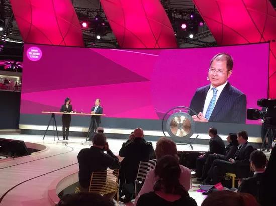 德國(guó)電信攜手華為宣布開放電信云正式商用