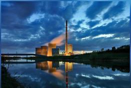 震撼的電廠?。恿μ貐^(qū)??！