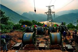 500千伏盤龍一回長江巴東跨越段改造進(jìn)入放線階段