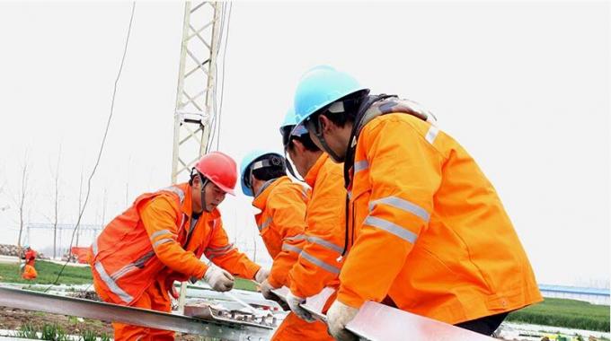 灌云厲蕩-灌南李集220千伏線路工程進(jìn)入全面組塔施工階段