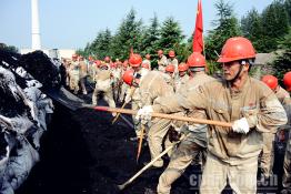 洛河發(fā)電：清理積煤