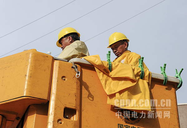 高溫下的帶電作業(yè)