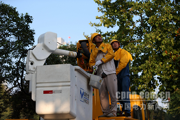 高溫下的帶電作業(yè)