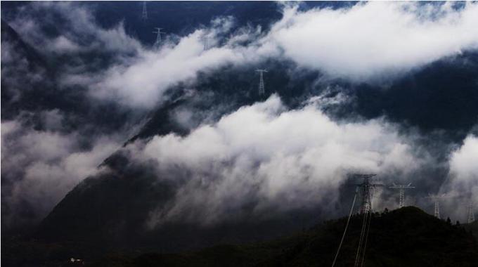 銀線(xiàn)渡江記