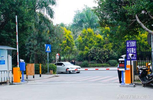 物聯(lián)網(wǎng)+云計算，開創(chuàng)智能停車新時代