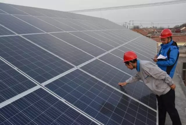 政府支持、專家肯定、品牌給力！2018分布式光伏市場(chǎng)繼續(xù)火爆！