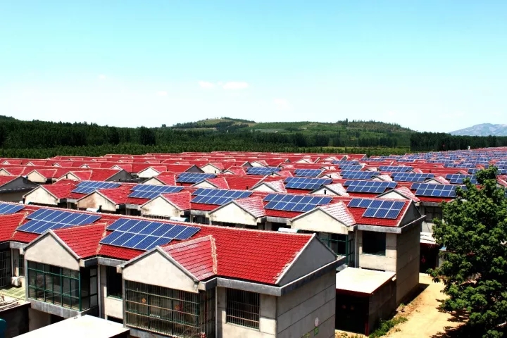 政府支持、專家肯定、品牌給力！2018分布式光伏市場(chǎng)繼續(xù)火爆！