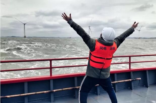 亞洲首個“海上巨無霸”安裝完成 未來大有可為！