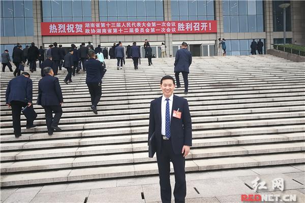 謝良瓊代表：以衡陽為基地打造智能電網(wǎng)裝備產業(yè)集群