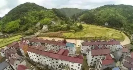 剛剛，2018中央一號文件發(fā)布，光伏扶貧助力致富