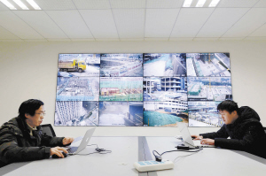 鐵腕守護(hù)“昆明藍(lán)” 大數(shù)據(jù)“天眼”實(shí)時(shí)監(jiān)管施工揚(yáng)塵