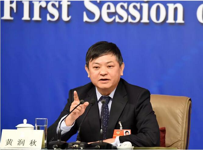 環(huán)保部副部長黃潤秋答記者問實(shí)錄：打贏藍(lán)天保衛(wèi)戰(zhàn) 嚴(yán)守生態(tài)紅線