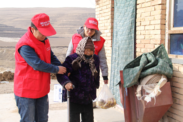 寧夏電力各基層單位組織開(kāi)展學(xué)雷鋒活動(dòng)