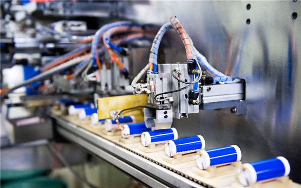 受益動(dòng)力電池優(yōu)質(zhì)產(chǎn)能替換 鋰電設(shè)備行業(yè)迎來發(fā)展良機(jī)