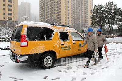 高郵供電:雪天搶修特巡