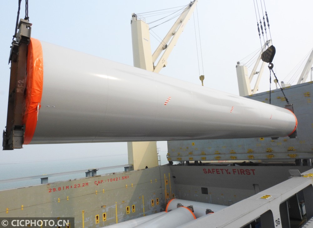 江蘇連云港風(fēng)電產(chǎn)業(yè)“風(fēng)光無限”