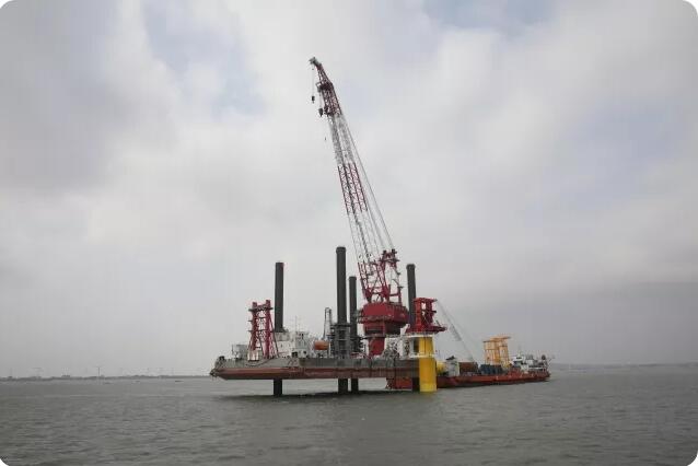 全球首創(chuàng)！振華重工3D技術(shù)攻克海上風(fēng)電施工難題