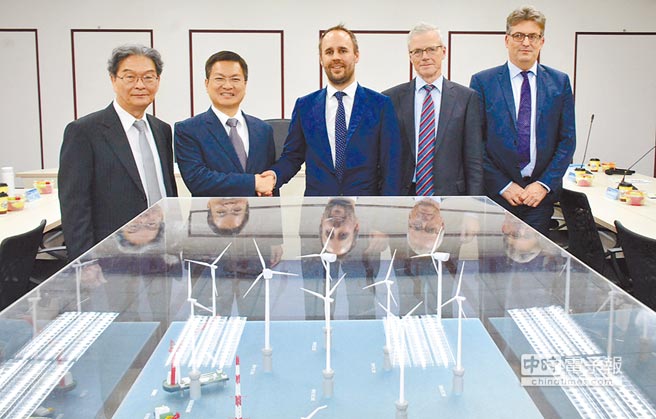 爭(zhēng)取投資風(fēng)電 丹麥團(tuán)訪彰化縣長(zhǎng)魏明谷
