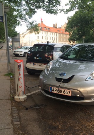 無(wú)線充電革命正悄悄萌芽 充電樁能否保其身？