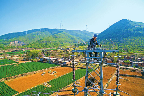 新鄉(xiāng)供電：維護風(fēng)電專線