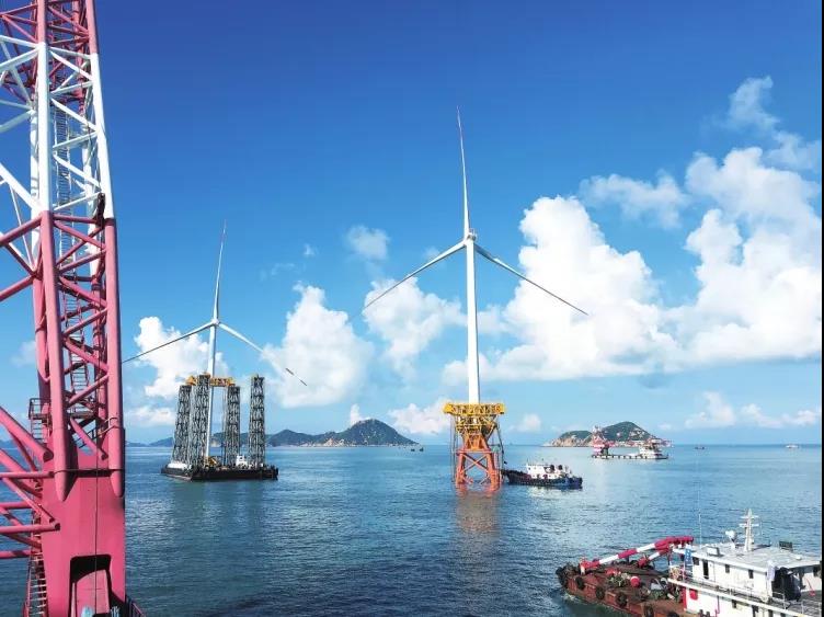 首批3臺(tái)風(fēng)機(jī)投運(yùn)！廣東首個(gè)海上風(fēng)電項(xiàng)目年底100MW將全面建成投產(chǎn)