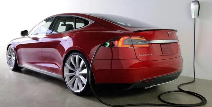 關(guān)稅下調(diào)公告不到 3 小時(shí)，特斯拉全線調(diào)價(jià)更新完畢