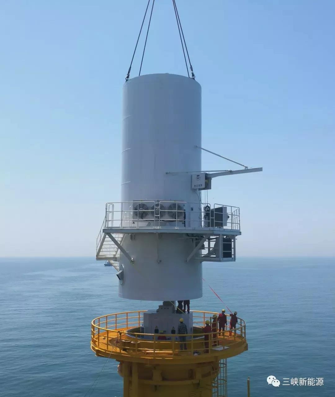 東北地區(qū)首個海上風電項目全面進入風機吊裝階段