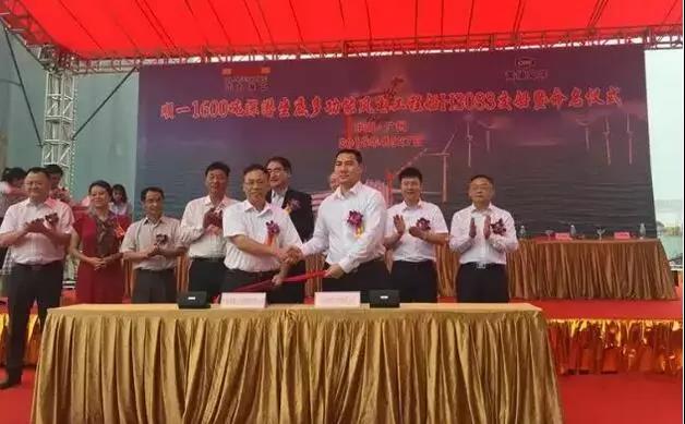 可抗16級(jí)臺(tái)風(fēng)、服務(wù)10MW海上風(fēng)機(jī)！全球首制深潛坐底多功能風(fēng)電工程船交付