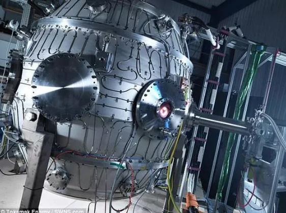 英國(guó)核聚變反應(yīng)堆創(chuàng)下1500萬(wàn)攝氏度紀(jì)錄 比太陽(yáng)核心溫度還要高