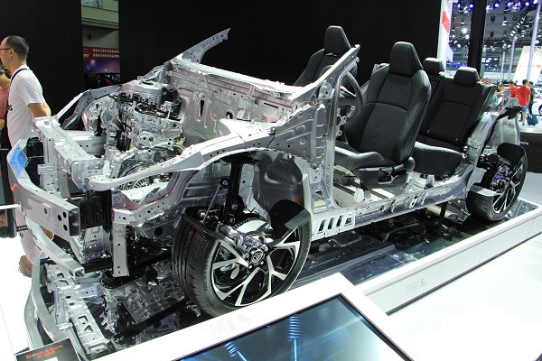 日本氫燃料電池汽車為何快人一步？