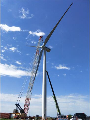 上海電氣華電萊州薛家項目首臺風(fēng)機成功吊裝