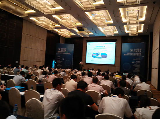 世界風(fēng)能協(xié)會(huì)主席賀德馨：人類一個(gè)地球村風(fēng)電大家庭