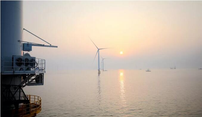 我國北方最大海上風電項目首根220千伏海纜完成敷設(shè)