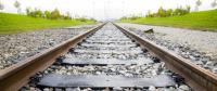 將太陽(yáng)能應(yīng)用于環(huán)保鐵軌枕木 鐵路產(chǎn)業(yè)駛向再生能源