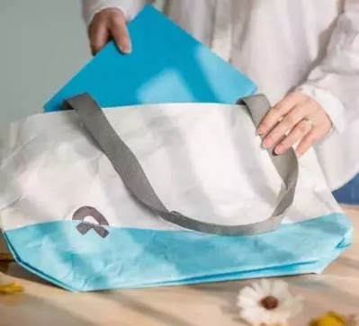 花重金建各大運營社區(qū)，蔚來3.0銷售模式到底如何？