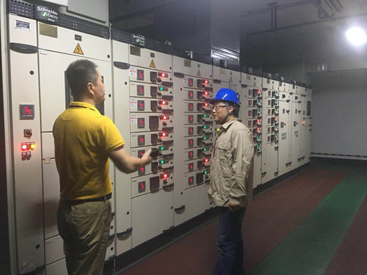 堅守一線 守護光明