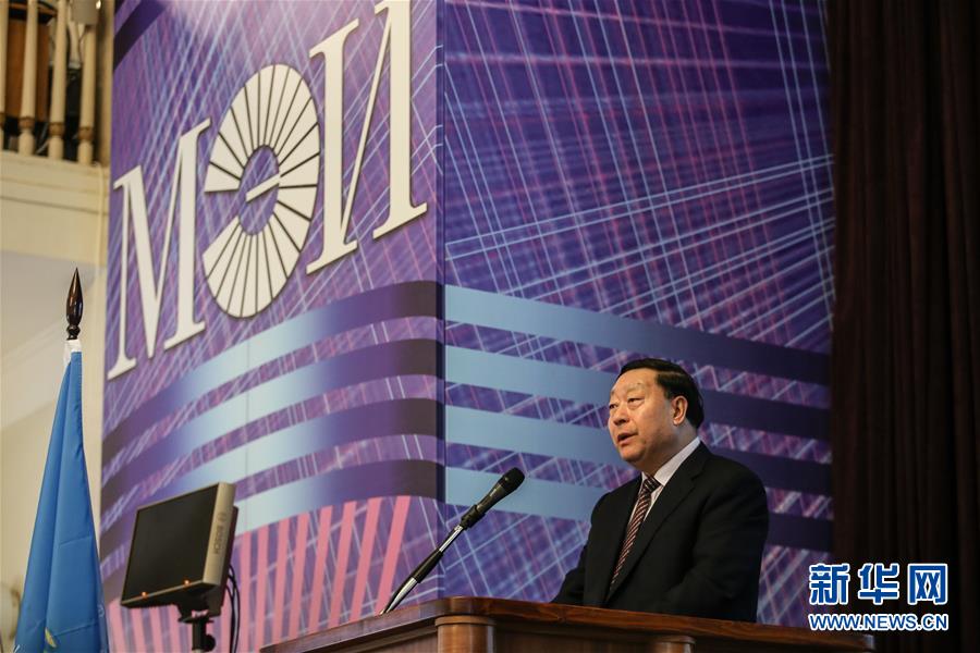 10月5日，在俄羅斯首都莫斯科，全球能源互聯(lián)網(wǎng)發(fā)展合作組織主席劉振亞為俄羅斯師生做講座。