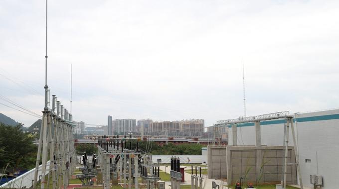 興義供電局110千伏花月變電站順利投運(yùn)，這是黔西南州首座110千伏智能變電站。