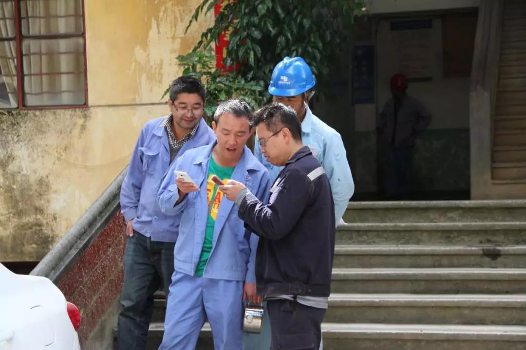 玉溪江川供電局“互聯(lián)網(wǎng)+”服務(wù)走進地方企業(yè)