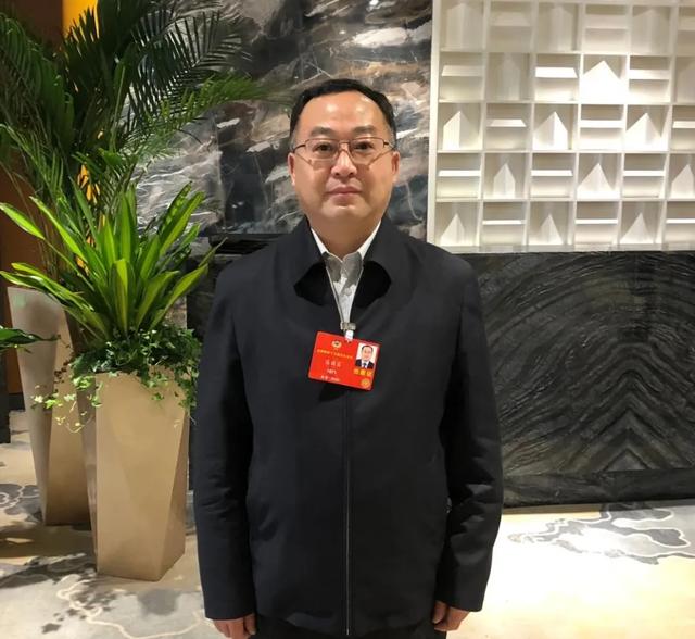 國家電網(wǎng)產(chǎn)業(yè)發(fā)展部奚國富：加快建設(shè)以電為中心的能源互聯(lián)網(wǎng)